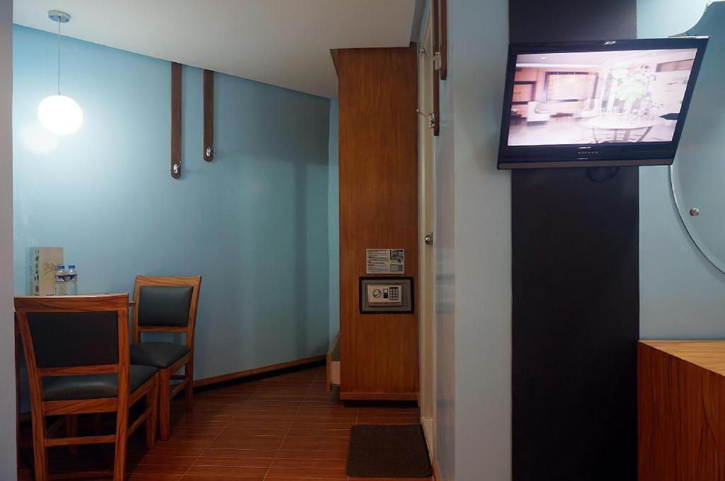 Tuscany Basic Urban Stay Baguio City Екстер'єр фото